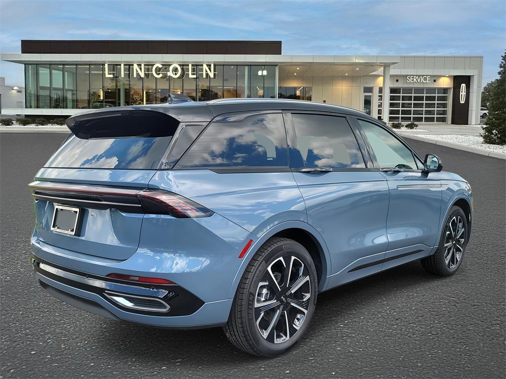 new 2025 Lincoln Nautilus car, priced at $58,544