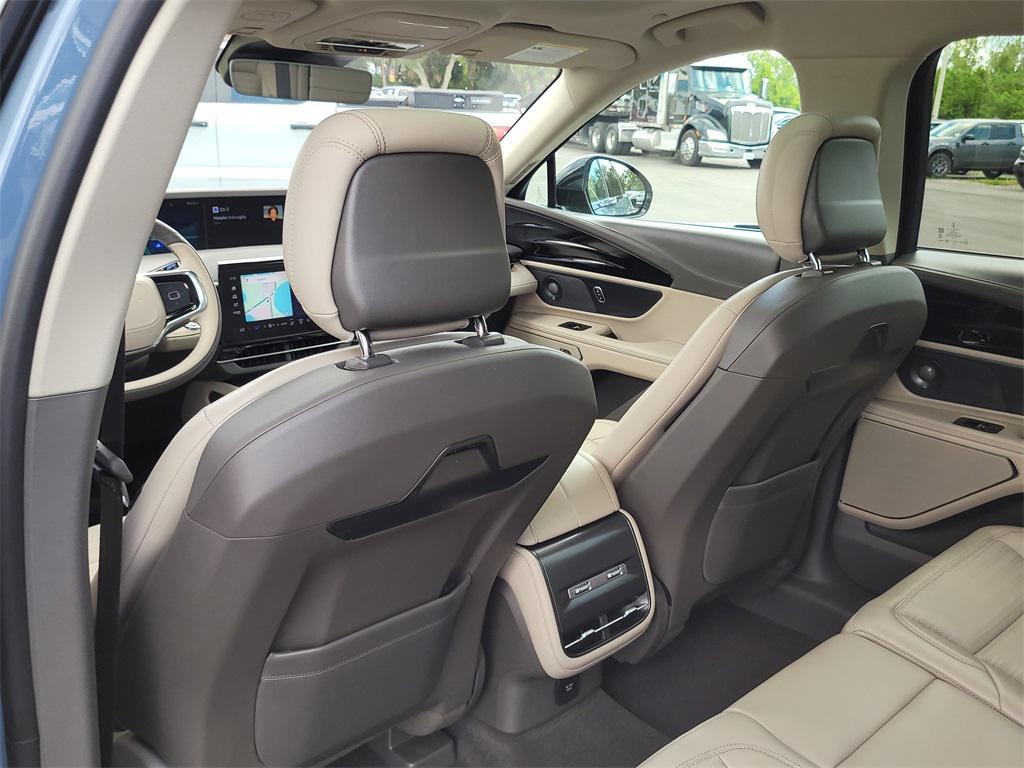 new 2025 Lincoln Nautilus car, priced at $58,544