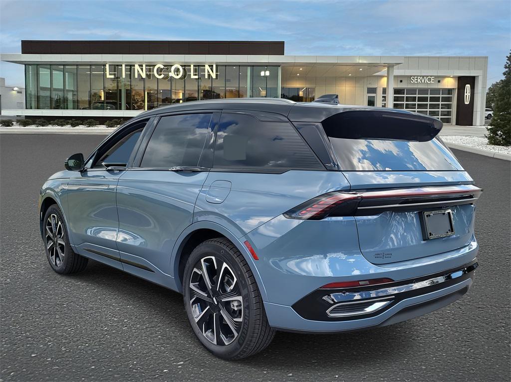 new 2025 Lincoln Nautilus car, priced at $58,544
