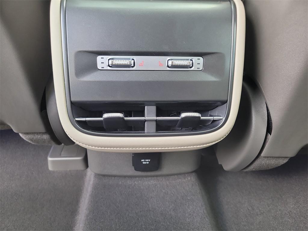 new 2025 Lincoln Nautilus car, priced at $58,544