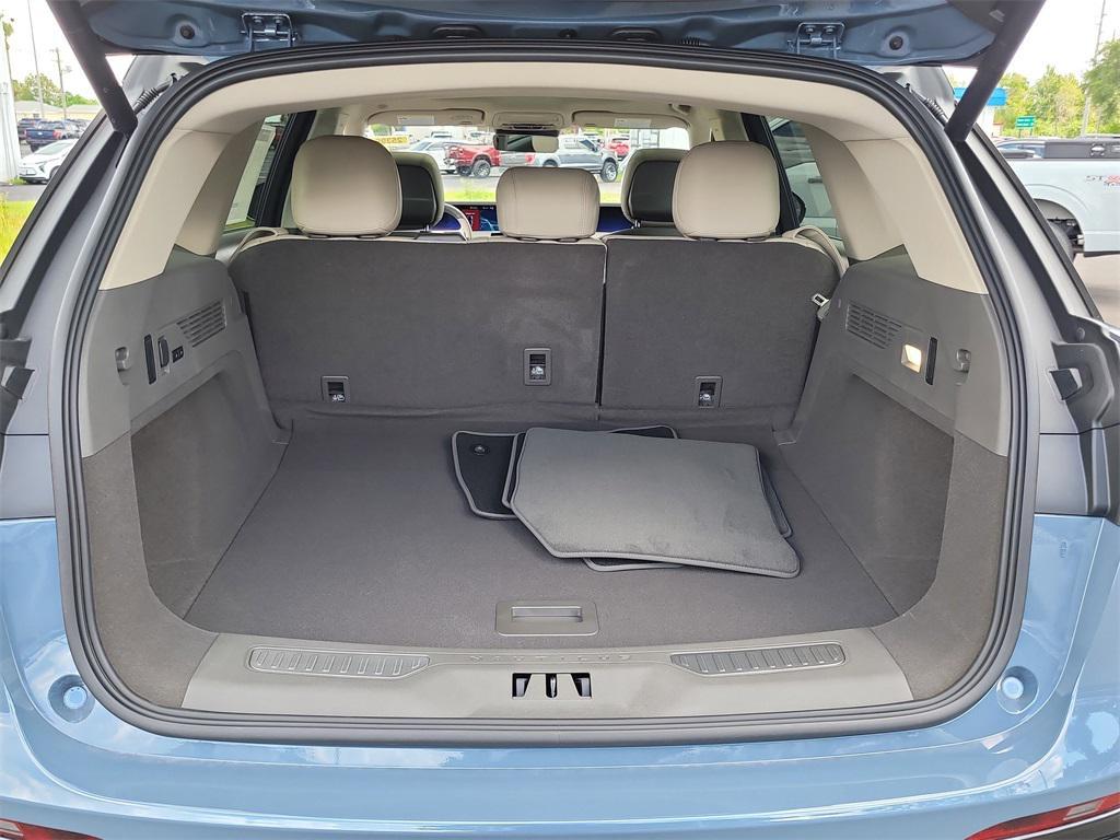 new 2025 Lincoln Nautilus car, priced at $58,544