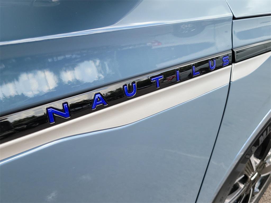 new 2025 Lincoln Nautilus car, priced at $58,544
