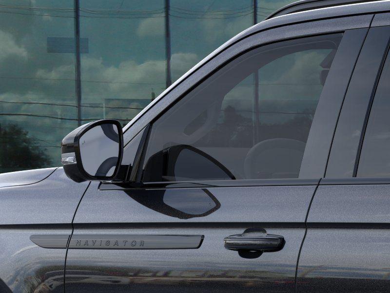 new 2026 Lincoln Navigator car, priced at $108,034