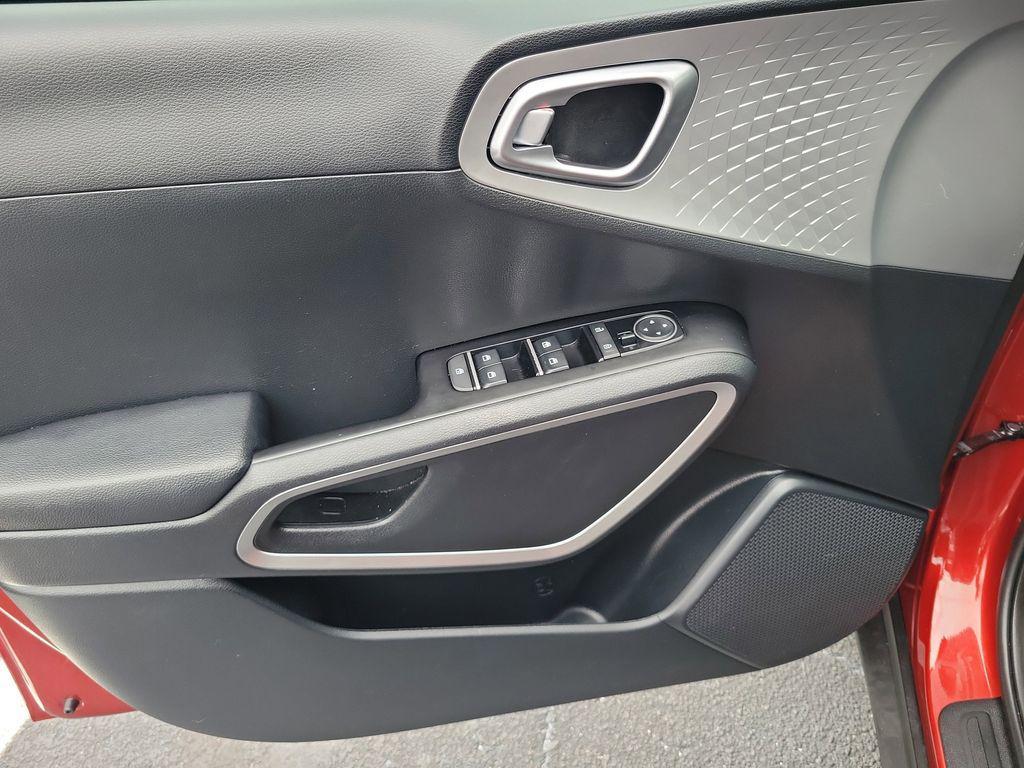 used 2025 Kia Soul car, priced at $17,516