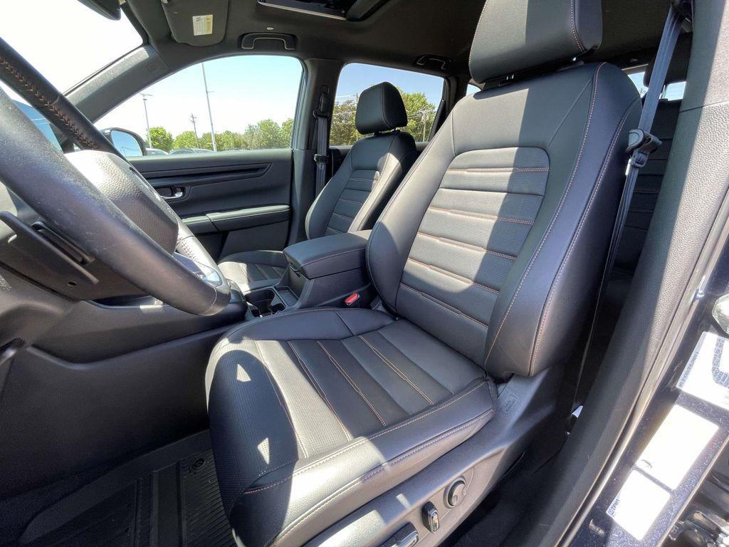 used 2025 Honda CR-V Hybrid car, priced at $36,620