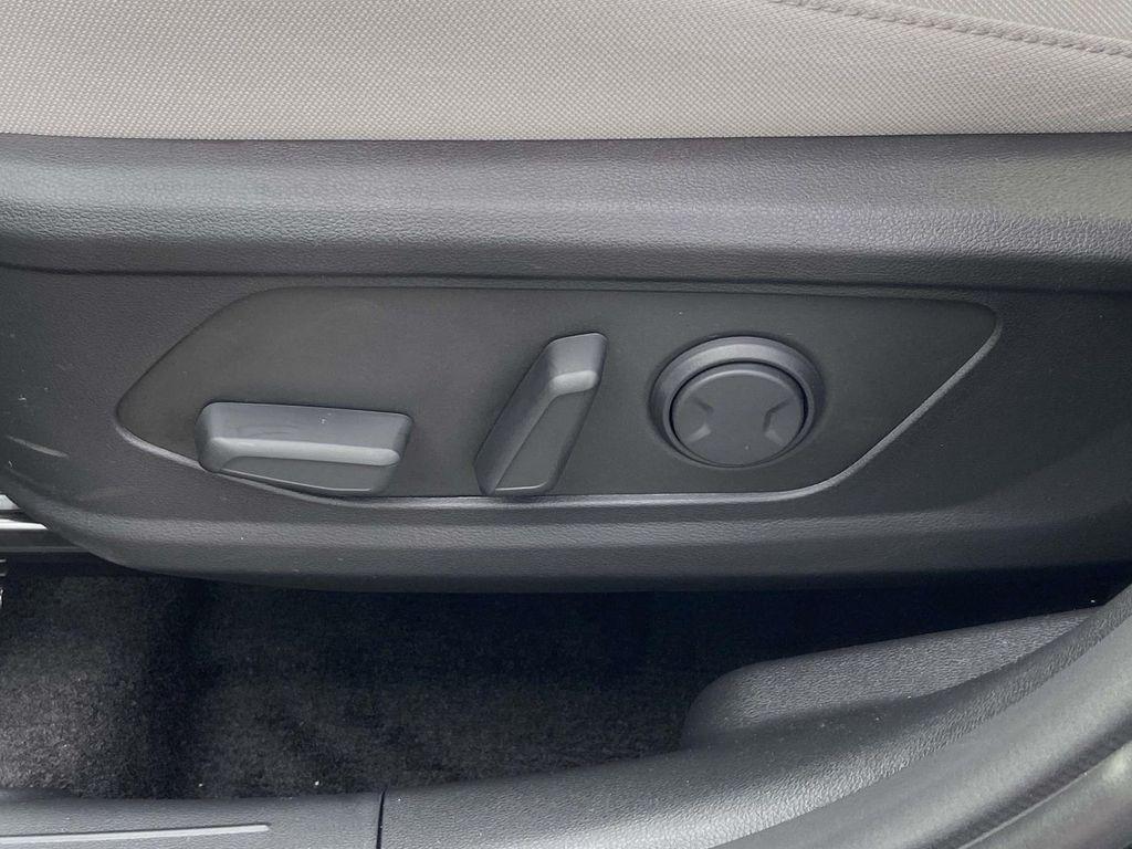 new 2026 Hyundai TUCSON Hybrid car, priced at $33,696