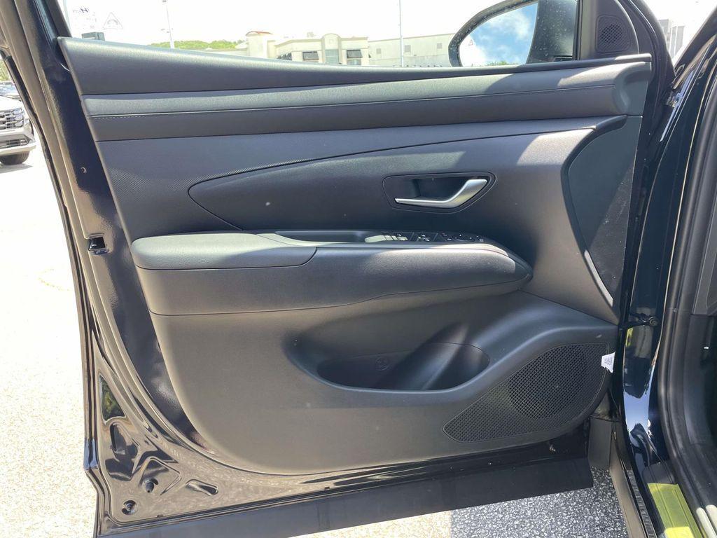 new 2026 Hyundai TUCSON Hybrid car, priced at $33,929