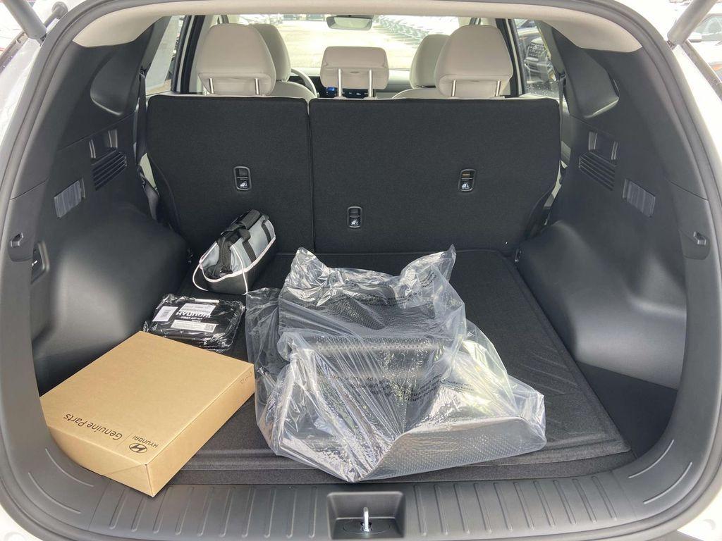 new 2026 Hyundai TUCSON Hybrid car, priced at $34,181