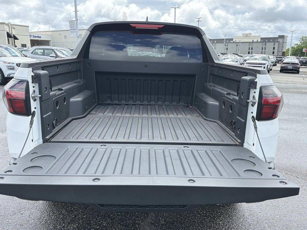 used 2025 Hyundai SANTA CRUZ car, priced at $28,620