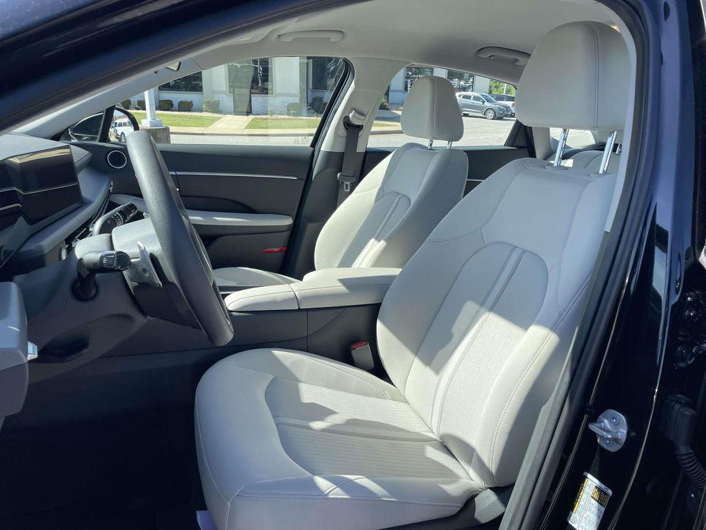 used 2025 Hyundai Sonata car, priced at $25,220