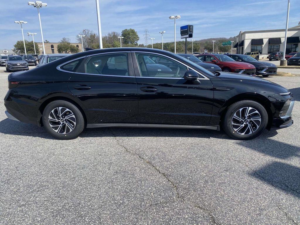 new 2026 Hyundai Sonata Hybrid car, priced at $29,243