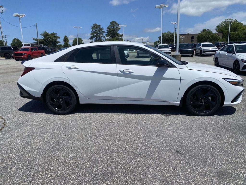 new 2026 Hyundai ELANTRA HEV car, priced at $28,881