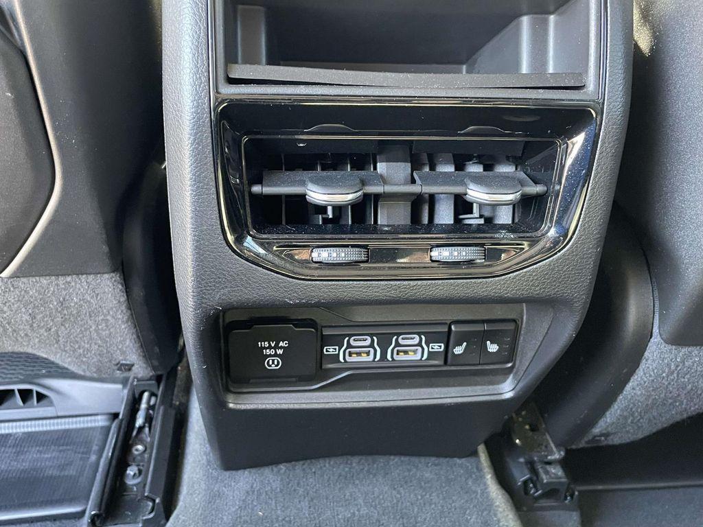 used 2023 Jeep Grand Cherokee car, priced at $31,620