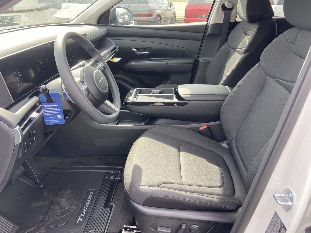 new 2026 Hyundai TUCSON Hybrid car, priced at $34,425