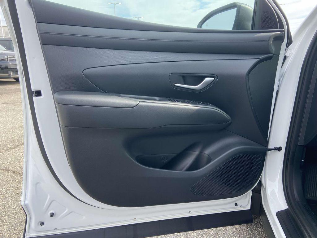 new 2026 Hyundai TUCSON Hybrid car, priced at $34,425