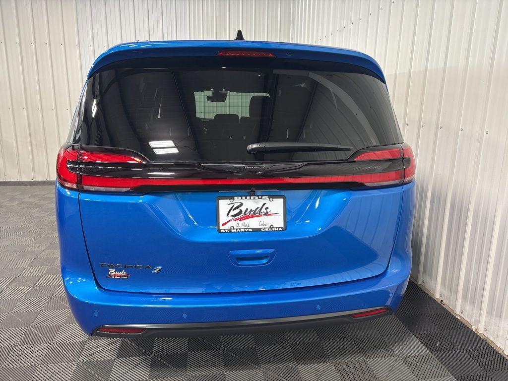 new 2026 Chrysler Pacifica car, priced at $48,323