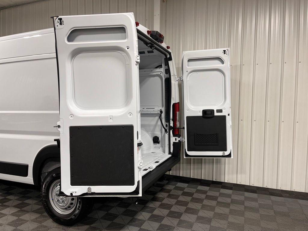 new 2025 Ram ProMaster 2500 car, priced at $51,952