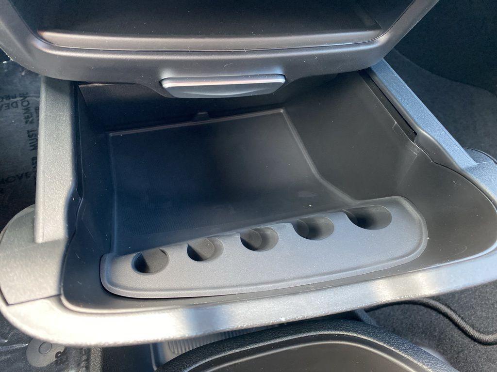 new 2025 Chrysler Pacifica car, priced at $38,927