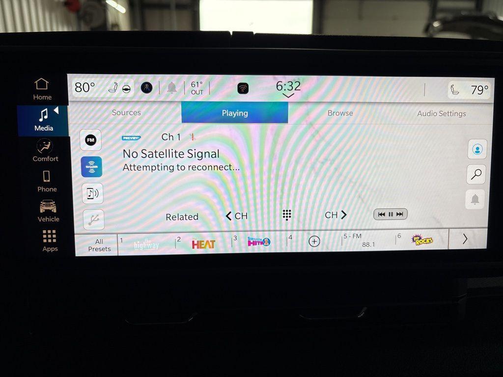 new 2025 Jeep Gladiator car, priced at $46,907