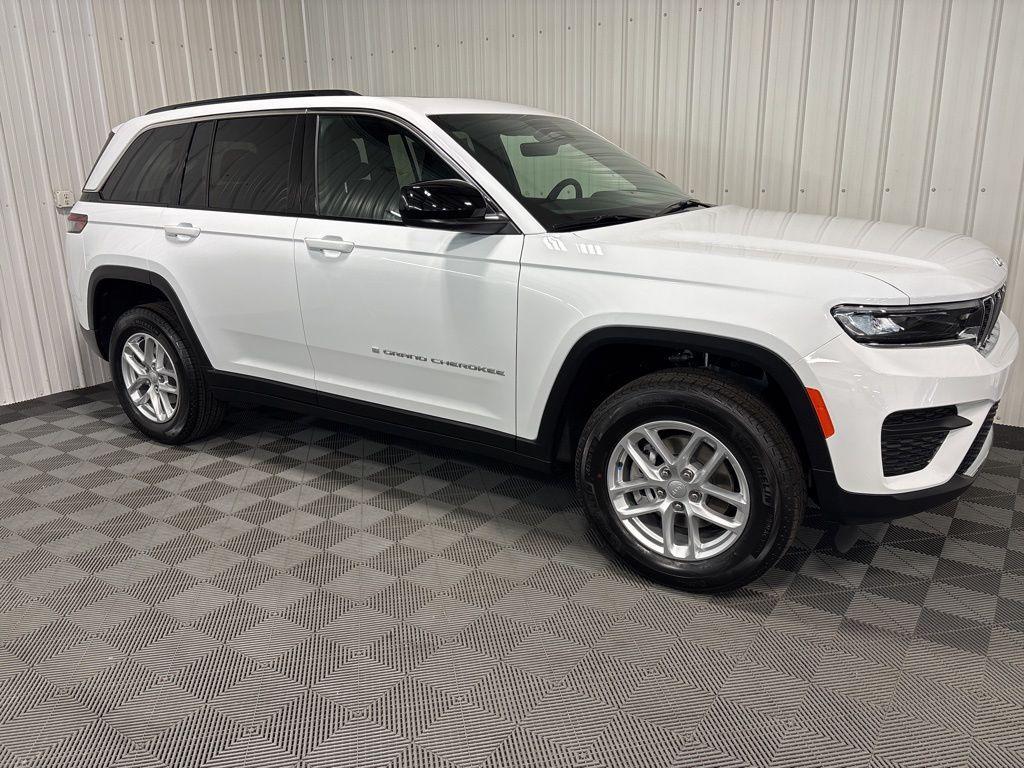 new 2025 Jeep Grand Cherokee car, priced at $41,229