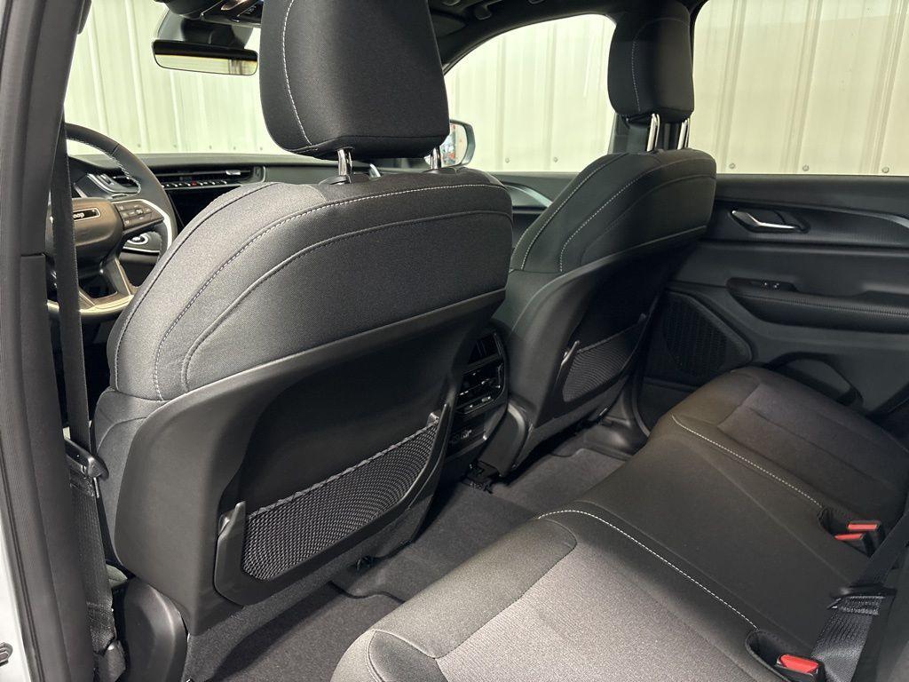 new 2025 Jeep Grand Cherokee car, priced at $41,229