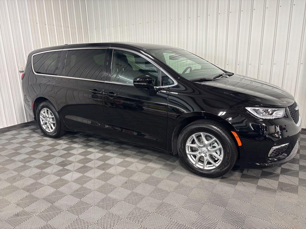 new 2026 Chrysler Pacifica car, priced at $46,486