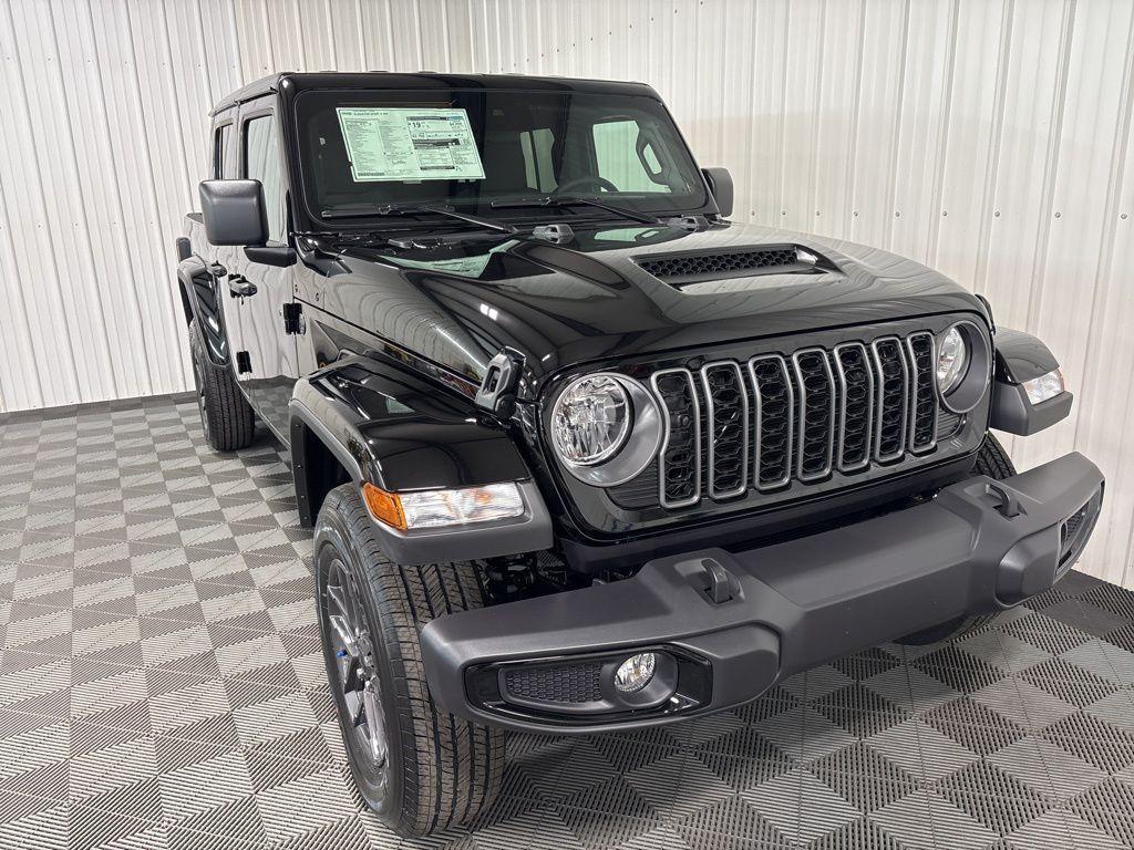 new 2025 Jeep Gladiator car, priced at $49,293
