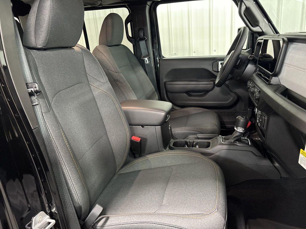 new 2025 Jeep Gladiator car, priced at $49,293