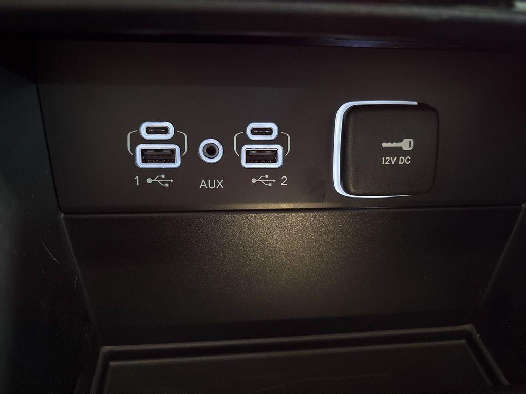 new 2025 Jeep Grand Cherokee car, priced at $40,665