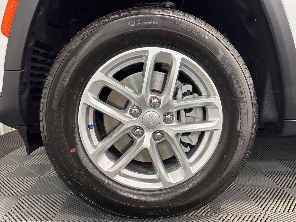 new 2025 Jeep Grand Cherokee L car, priced at $42,759