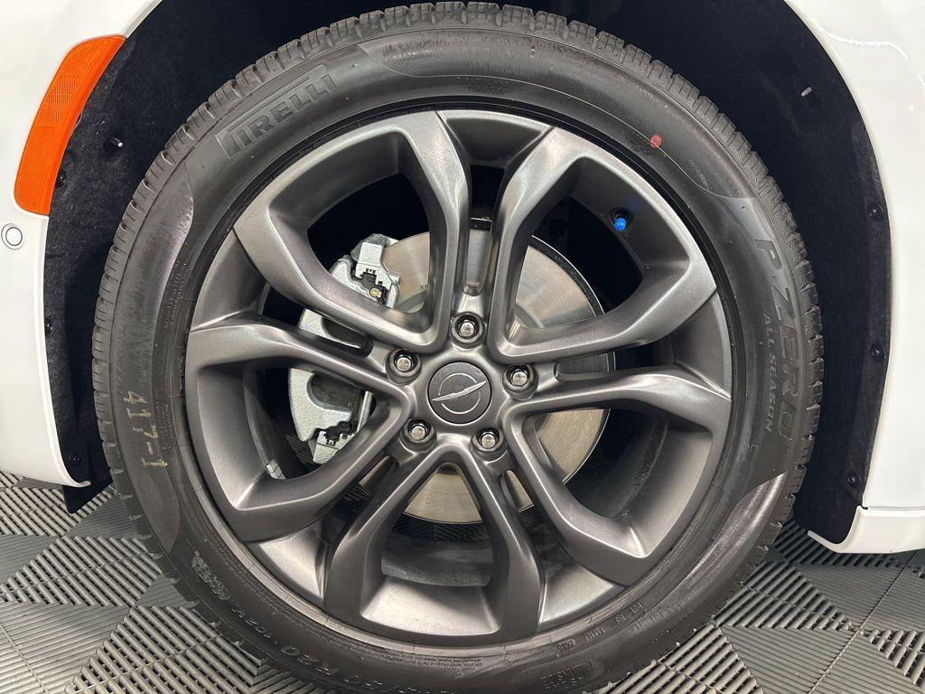 new 2026 Chrysler Pacifica car, priced at $45,523