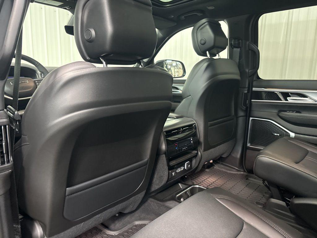 new 2026 Jeep Grand Wagoneer car, priced at $73,513