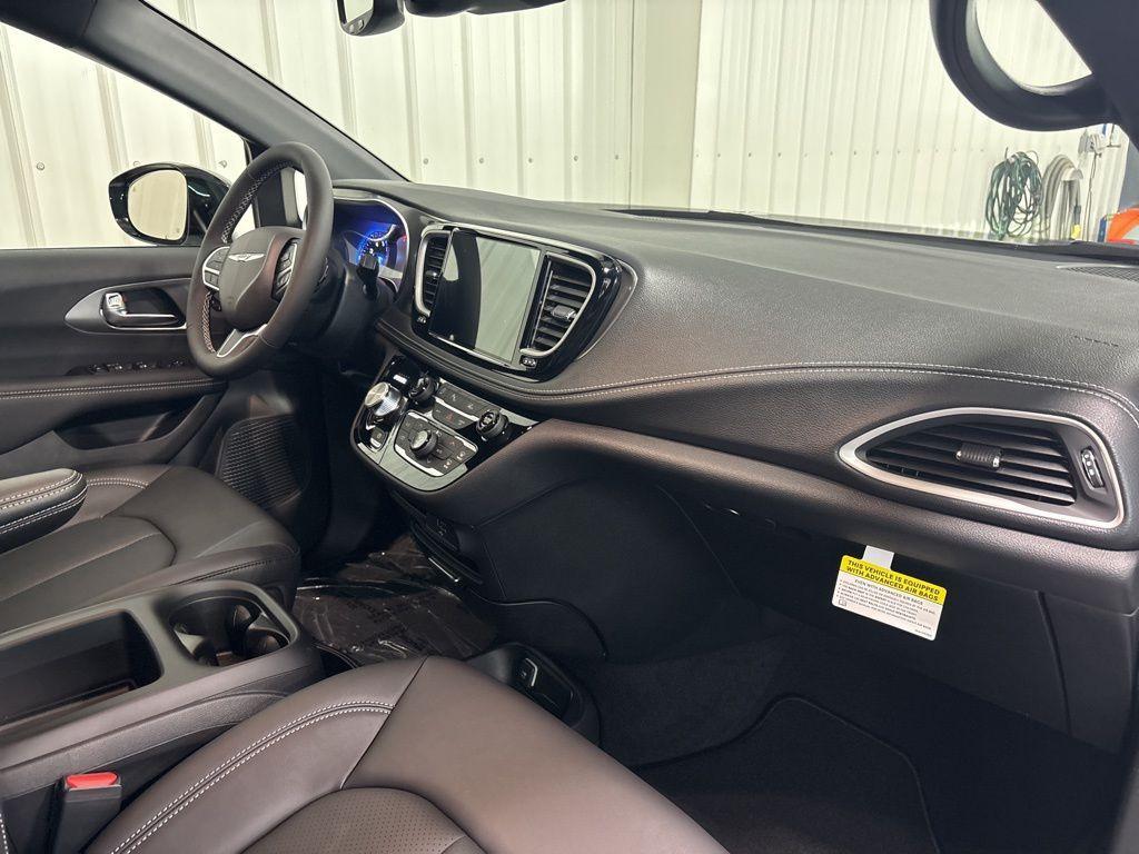 new 2026 Chrysler Pacifica car, priced at $45,523