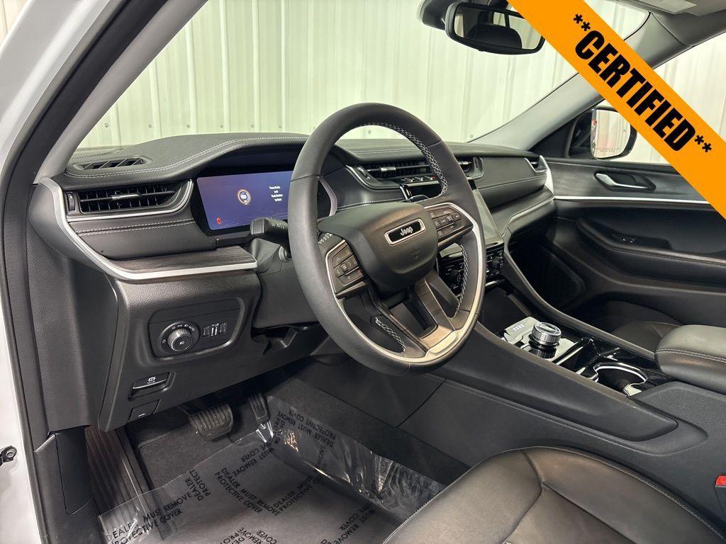 used 2023 Jeep Grand Cherokee car, priced at $32,999