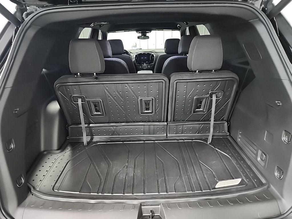 used 2023 Chevrolet Traverse car, priced at $30,499