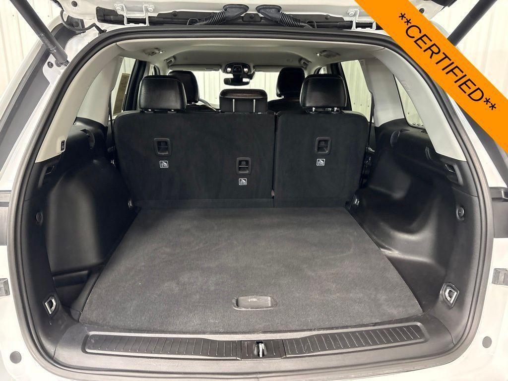 used 2023 Jeep Grand Cherokee car, priced at $31,433