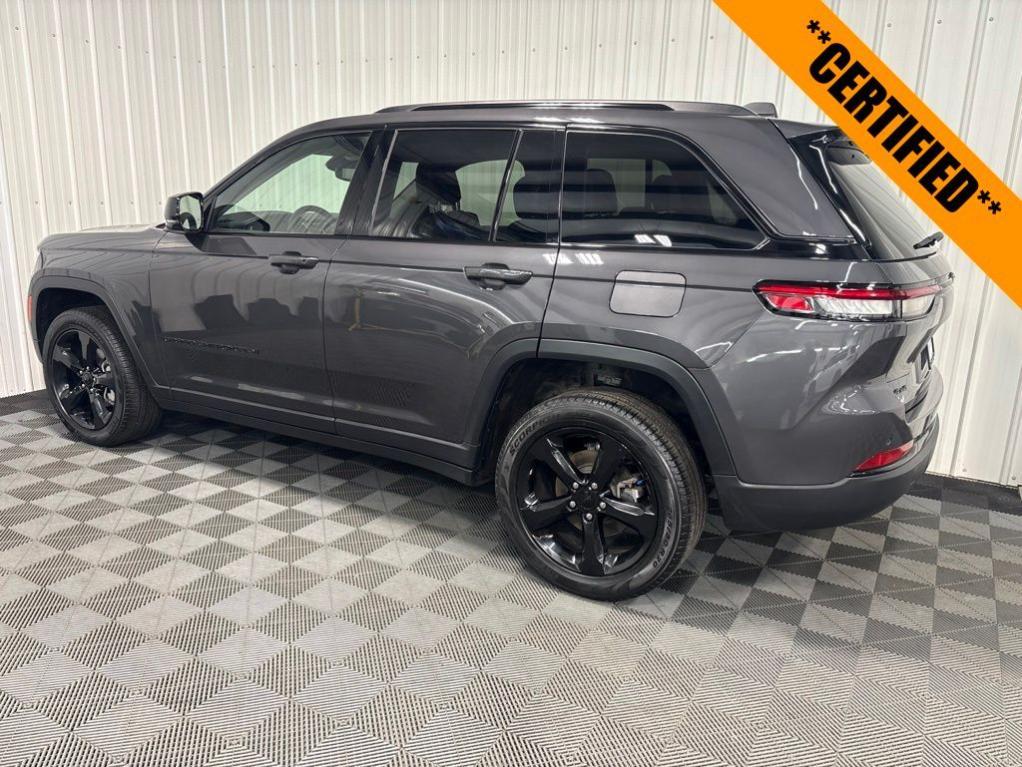 used 2023 Jeep Grand Cherokee car, priced at $33,999