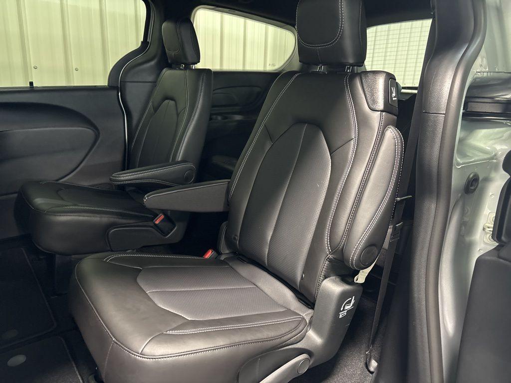new 2026 Chrysler Pacifica car, priced at $47,359