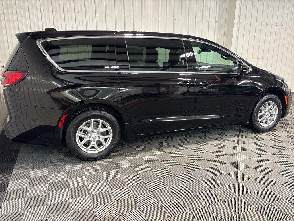 new 2026 Chrysler Pacifica car, priced at $45,757
