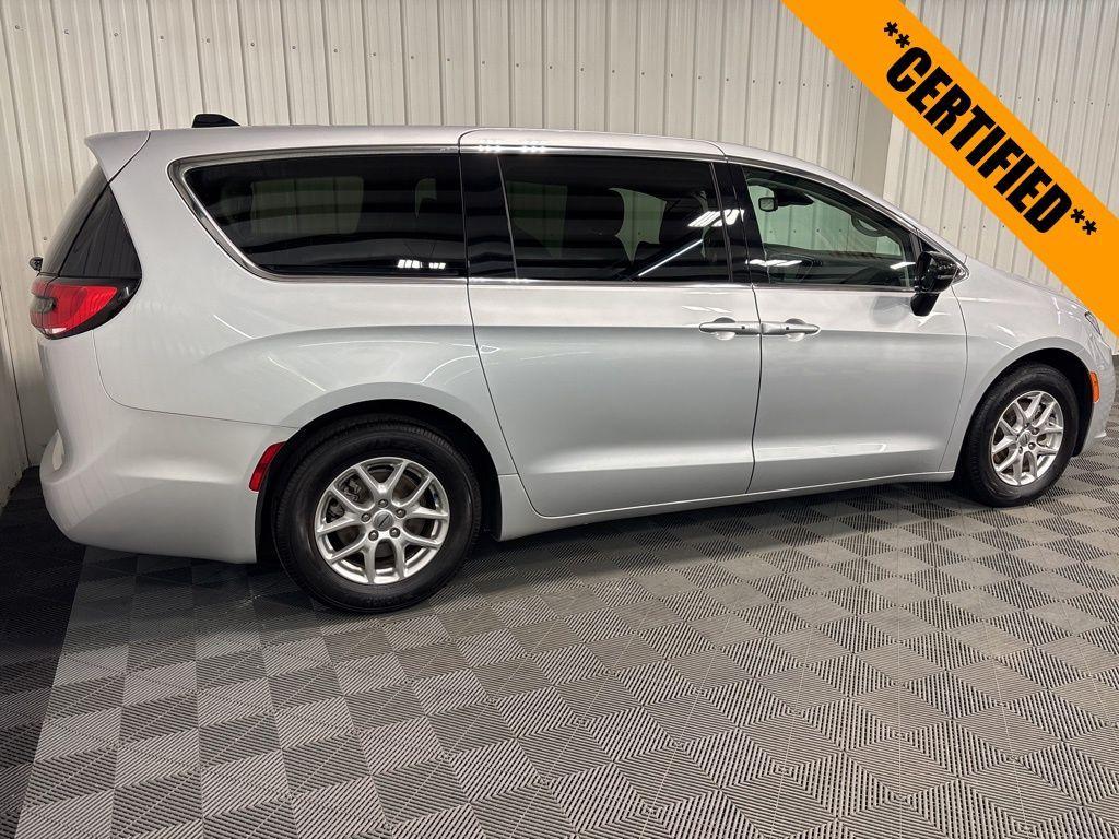 used 2024 Chrysler Pacifica car, priced at $29,999