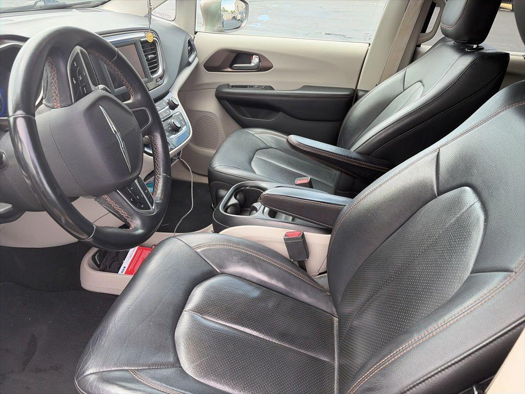 used 2018 Chrysler Pacifica car, priced at $16,438