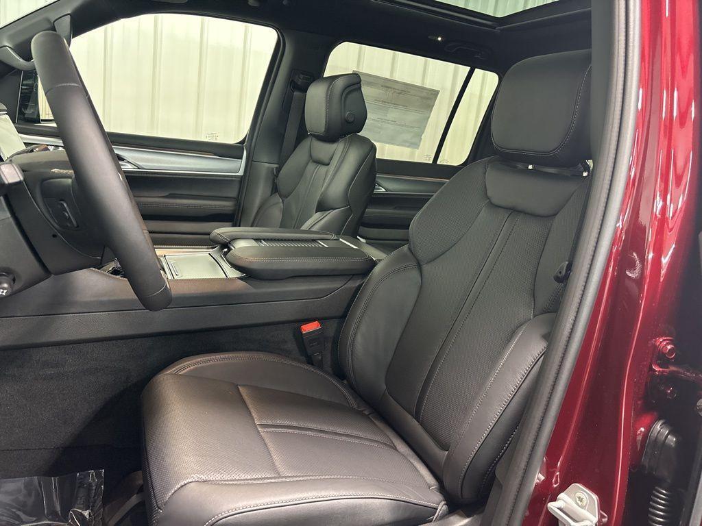 new 2026 Jeep Grand Wagoneer L car, priced at $78,801