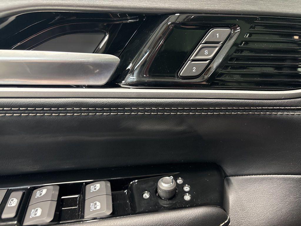 new 2026 Jeep Grand Wagoneer L car, priced at $78,801