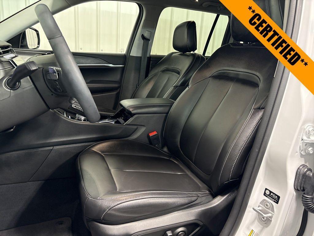 used 2023 Jeep Grand Cherokee car, priced at $34,499