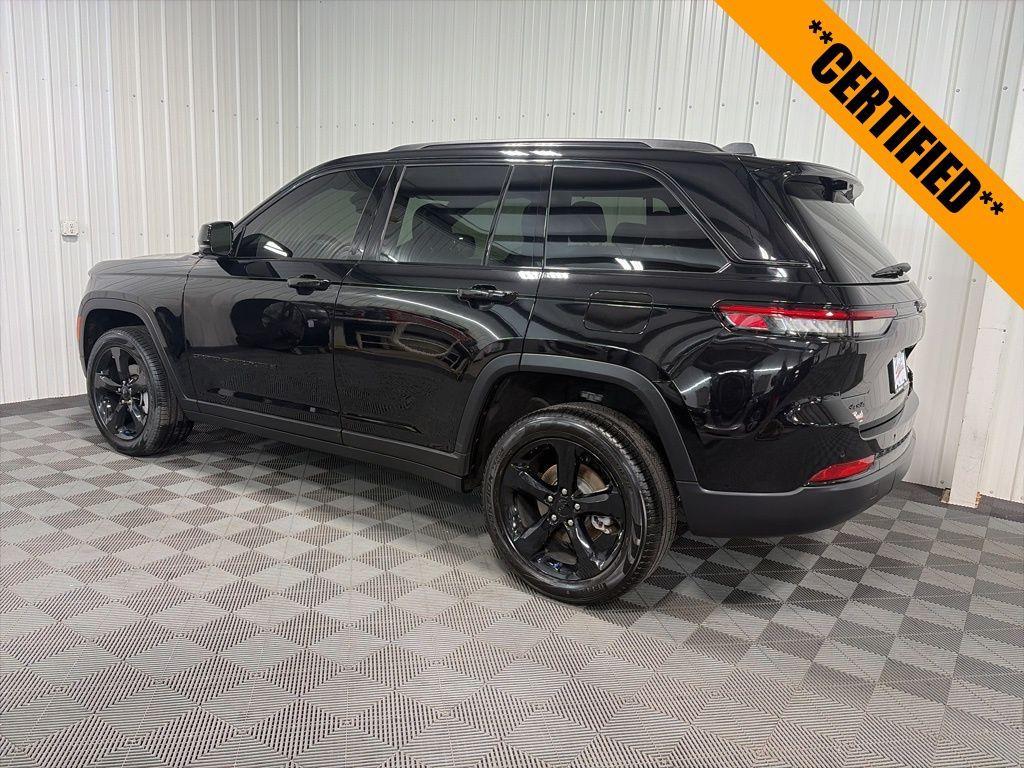 used 2025 Jeep Grand Cherokee car, priced at $41,499