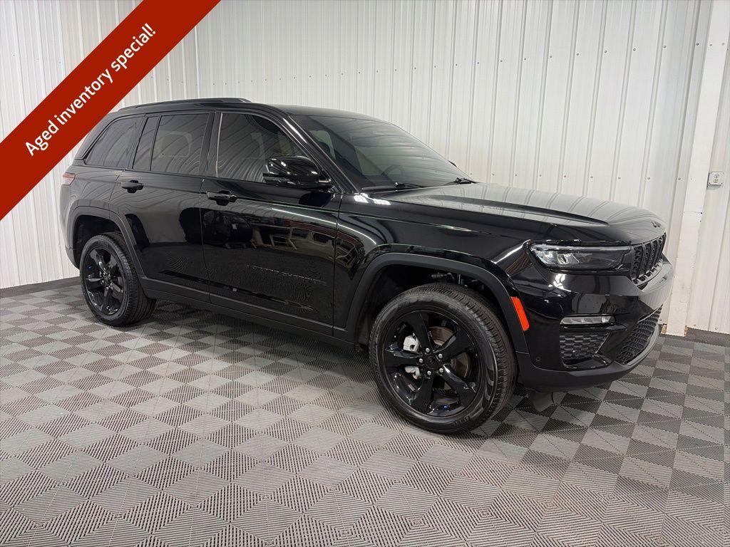 used 2025 Jeep Grand Cherokee car, priced at $39,499
