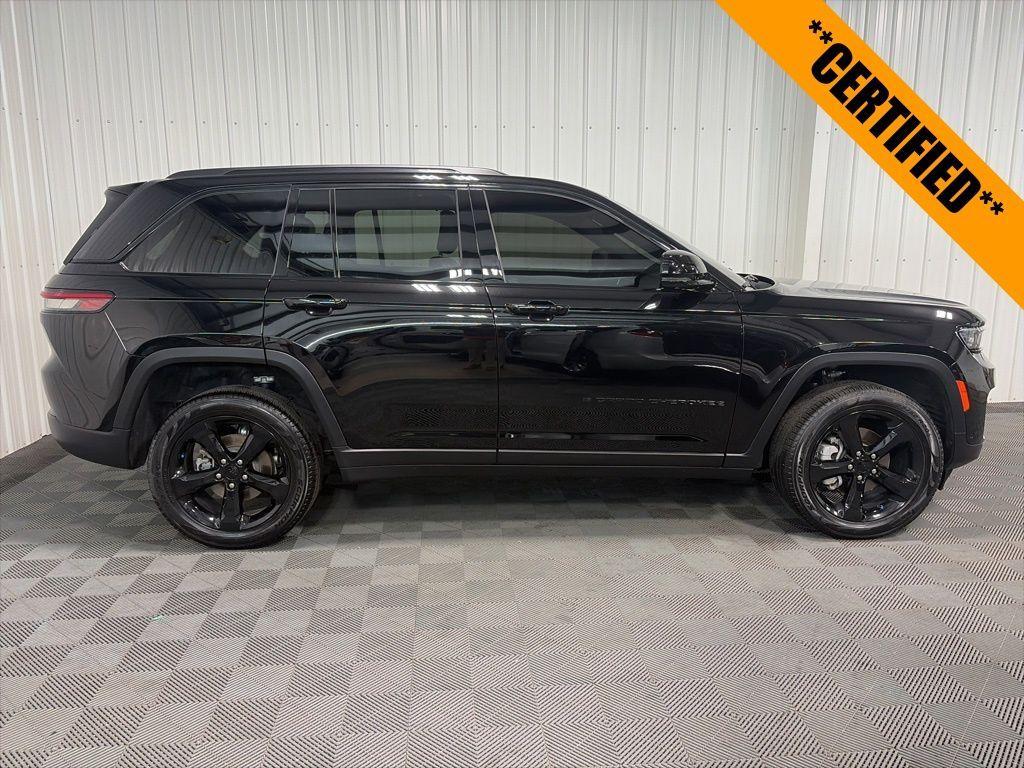 used 2025 Jeep Grand Cherokee car, priced at $41,499