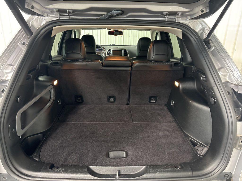 used 2018 Jeep Cherokee car, priced at $18,499