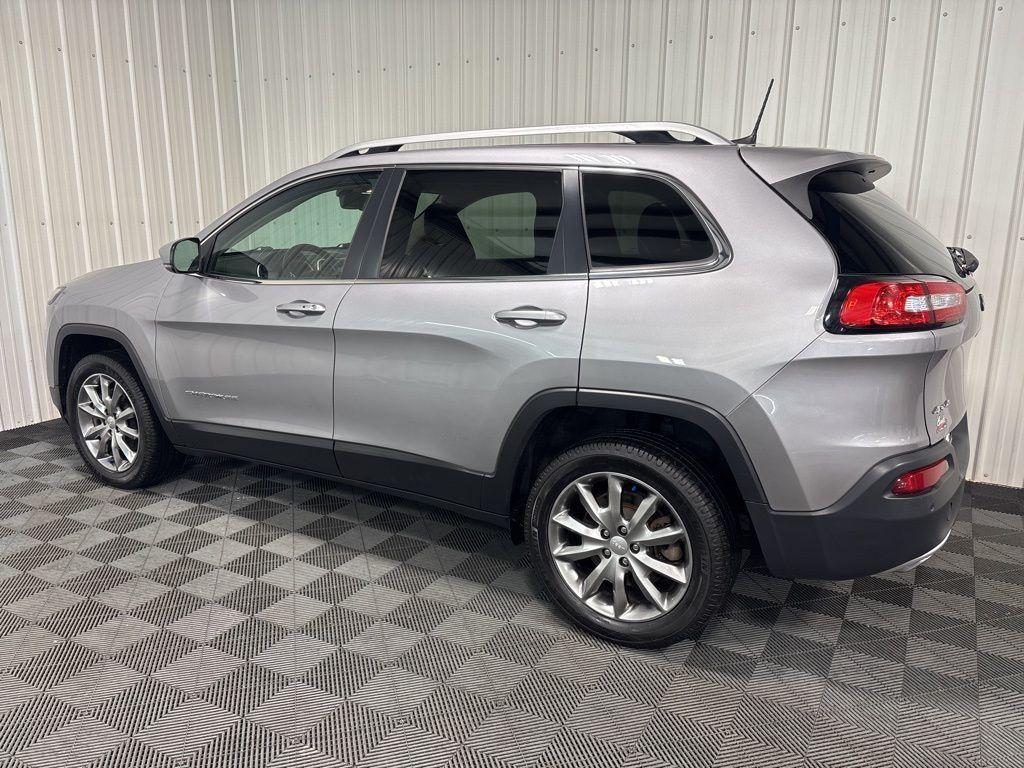 used 2018 Jeep Cherokee car, priced at $18,499
