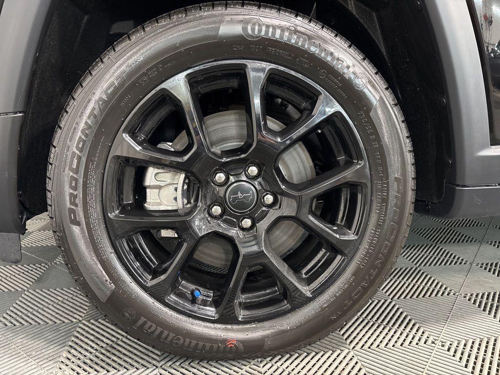 new 2026 Jeep Compass car, priced at $33,580